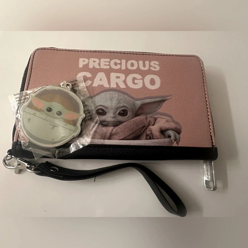 STAR WARS Precious Cargo Ladies Wallet (keychain included) NWOT - Picture 5 of 11